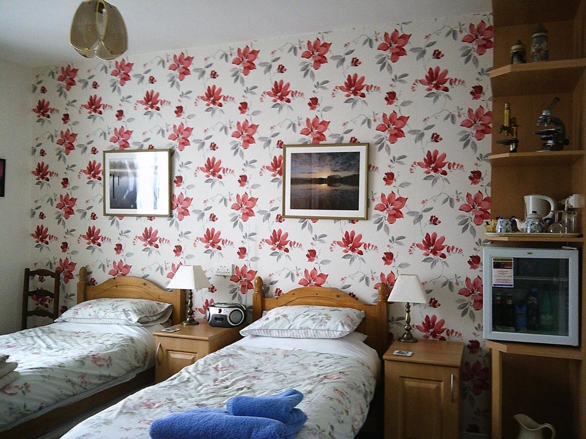 Bed and Breakfast Webb'S Of Glomel Esterno foto