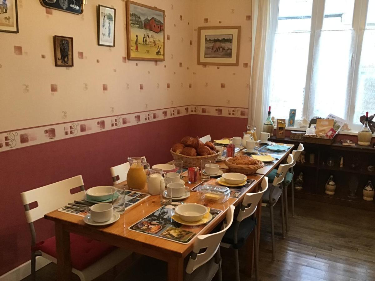 Bed and Breakfast Webb'S Of Glomel Esterno foto