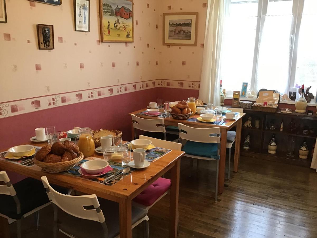 Bed and Breakfast Webb'S Of Glomel Esterno foto